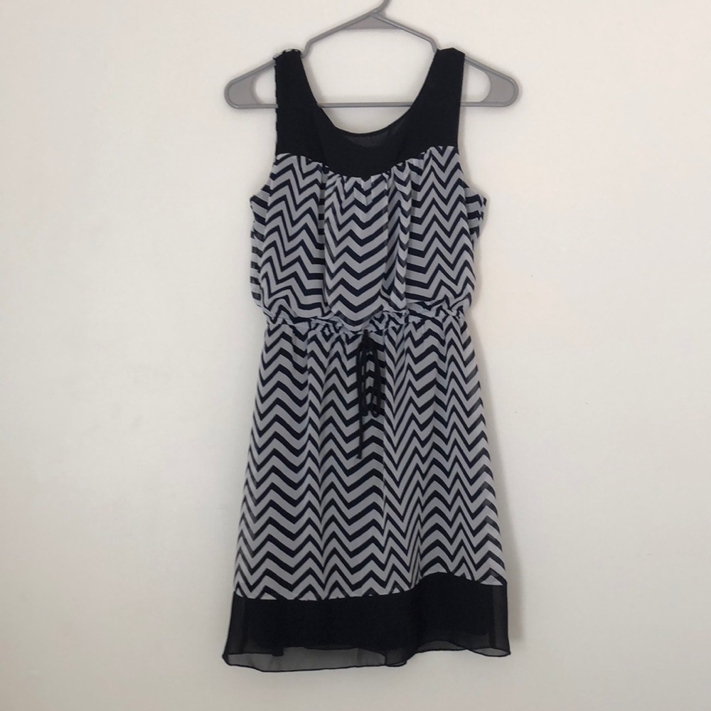 Sleeveless Chevron Dress